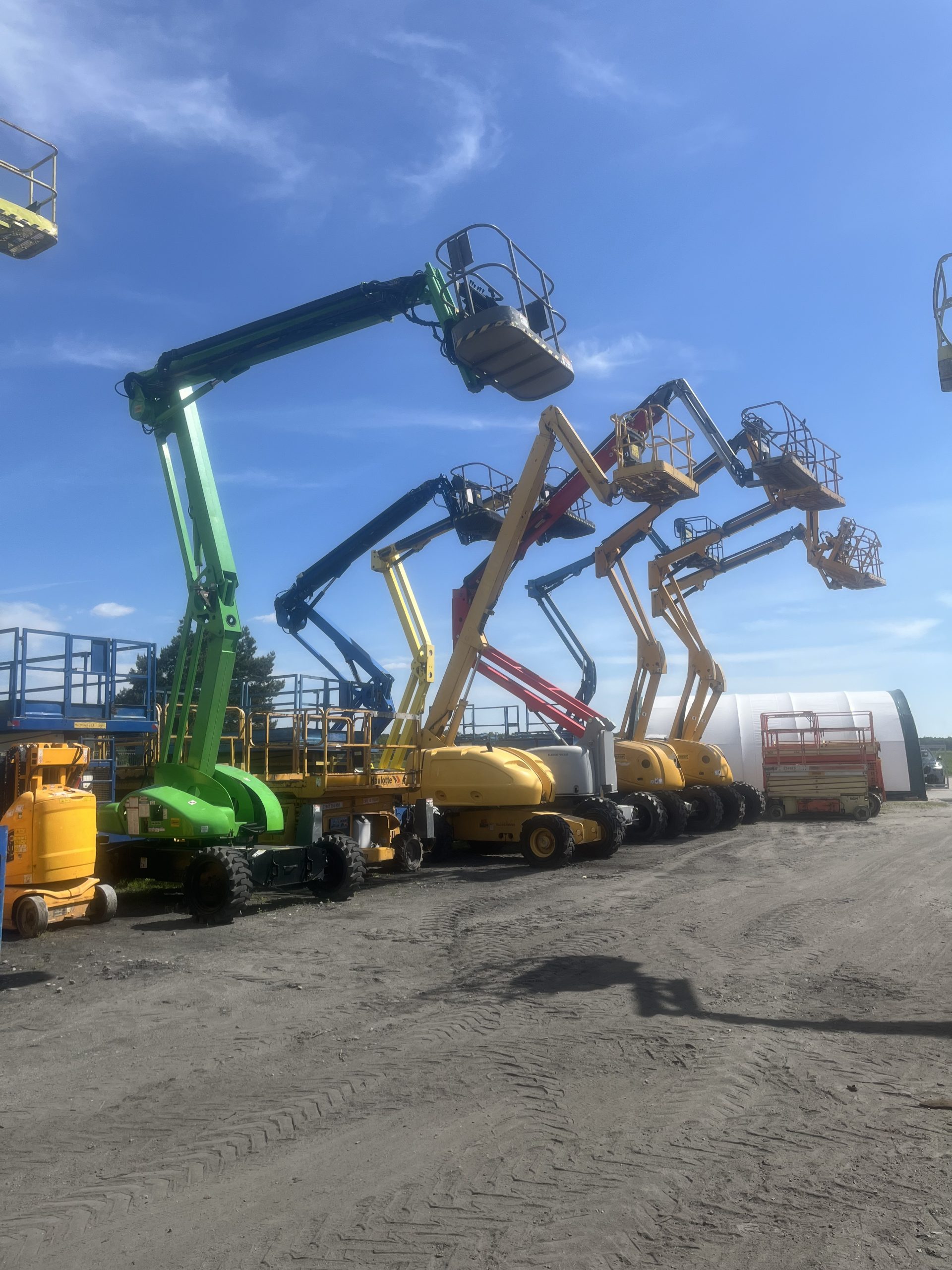 Podnośniki teleskopowe – zastosowanie, parametry i praktyczne wskazówki wyboru